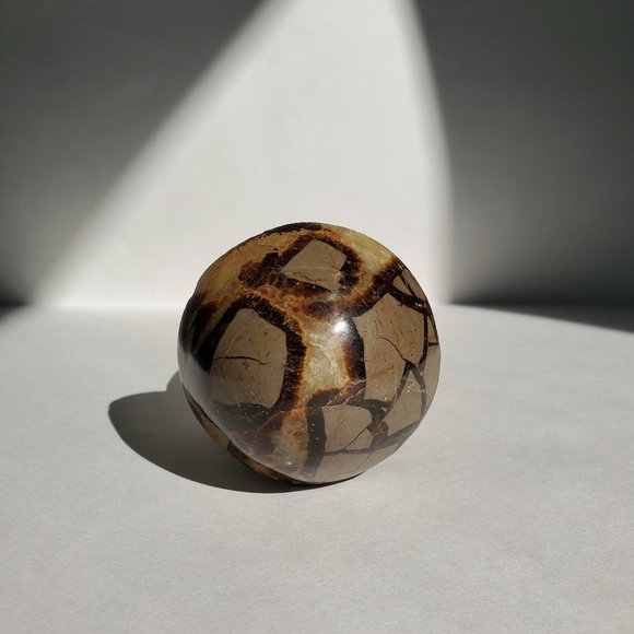 4" tall Septarian Mushroom Crystal - Picture 2 of 4